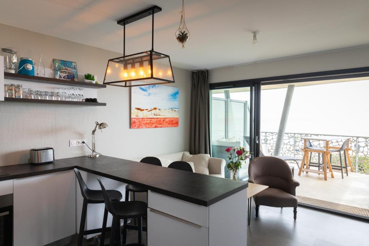 Apartamento Le Rêve, les pieds dans l'eau, face à l'Ile de Ré La Tranche-sur-Mer Exterior foto